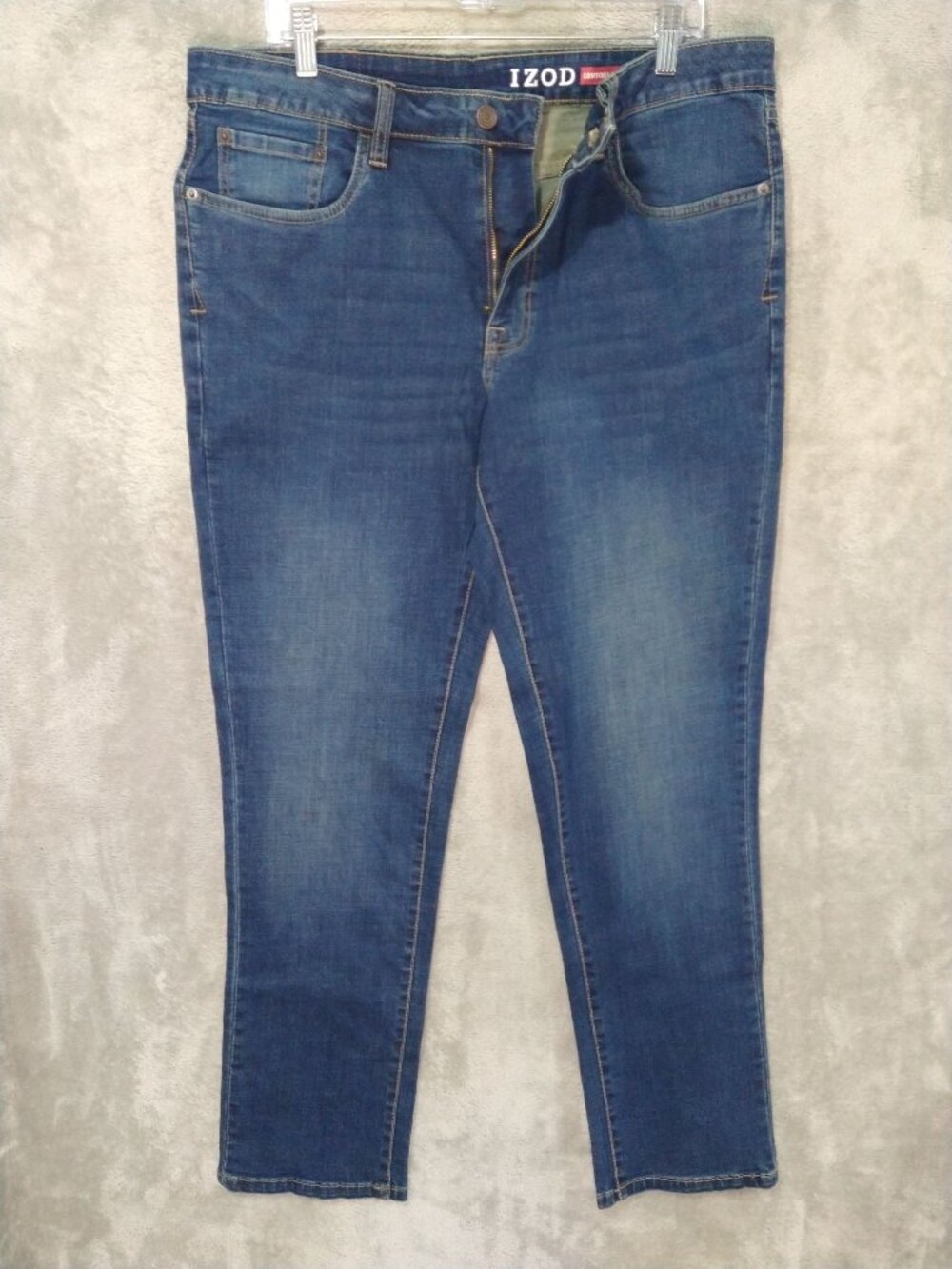 IZOD Jeans Mens 36x32 Blue Denim Straight Fit Comfort Stretch Dark Wash